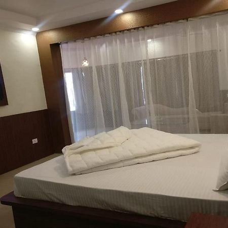 Hotel Utsav Dehradun Eksteriør bilde
