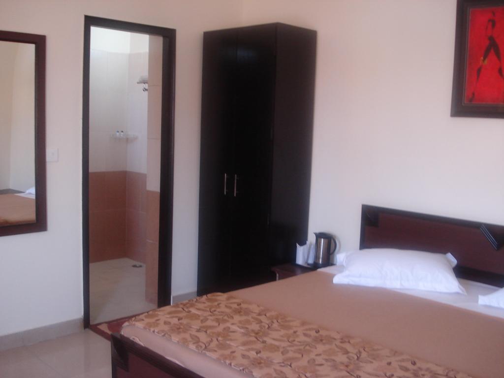 Hotel Utsav Dehradun Eksteriør bilde