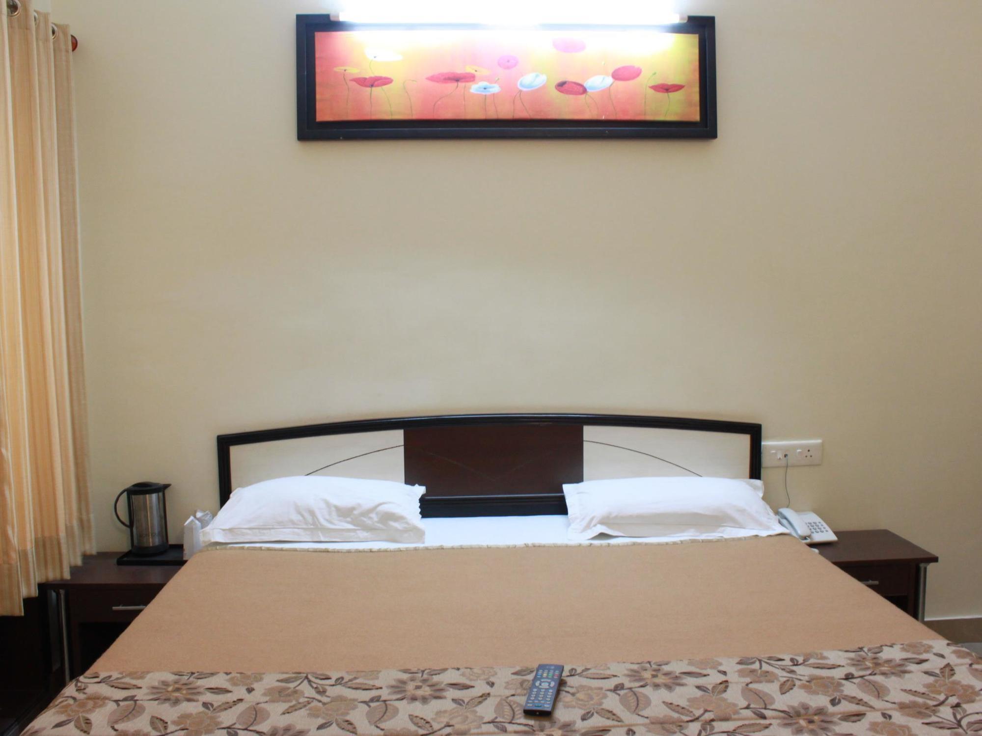 Hotel Utsav Dehradun Eksteriør bilde
