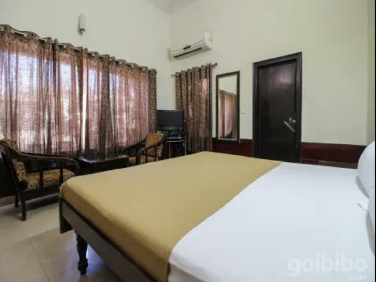 Hotel Utsav Dehradun Eksteriør bilde