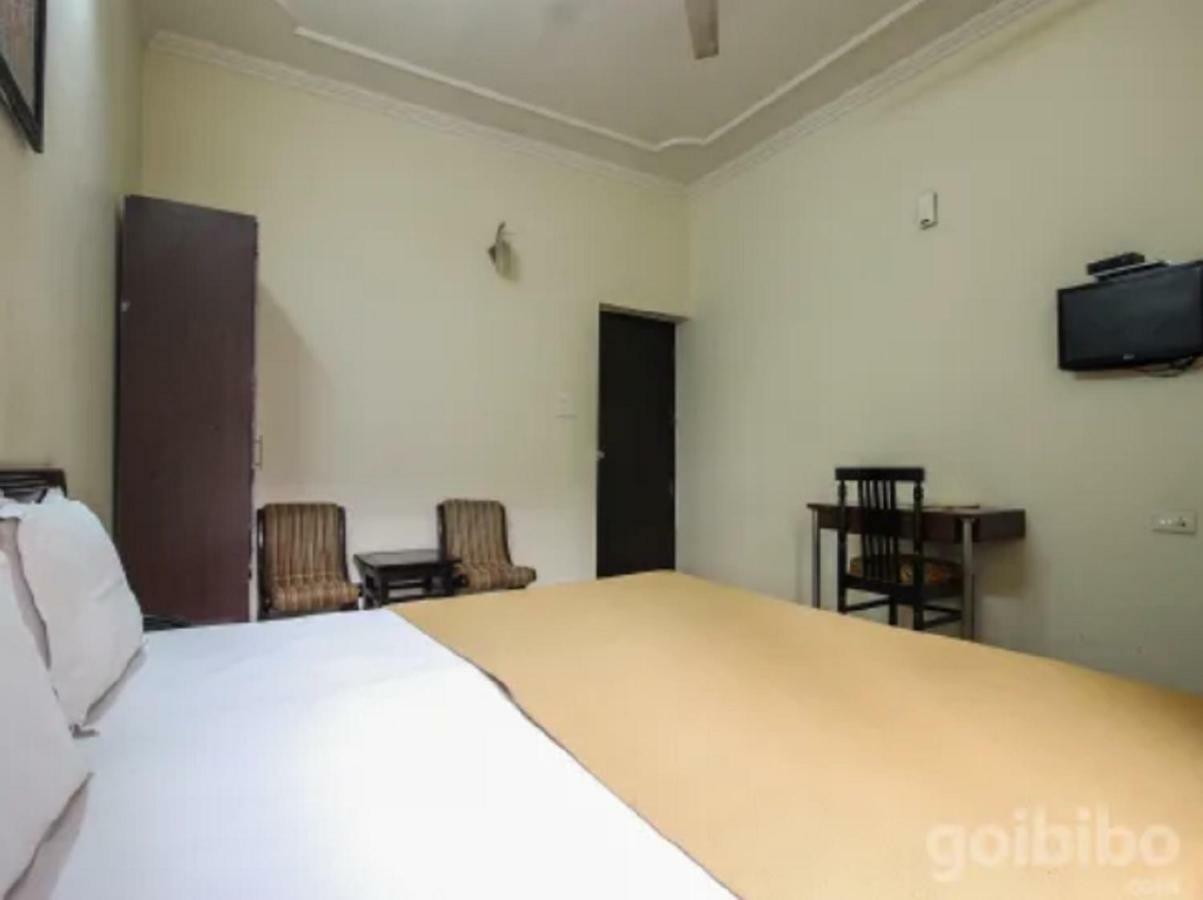 Hotel Utsav Dehradun Eksteriør bilde