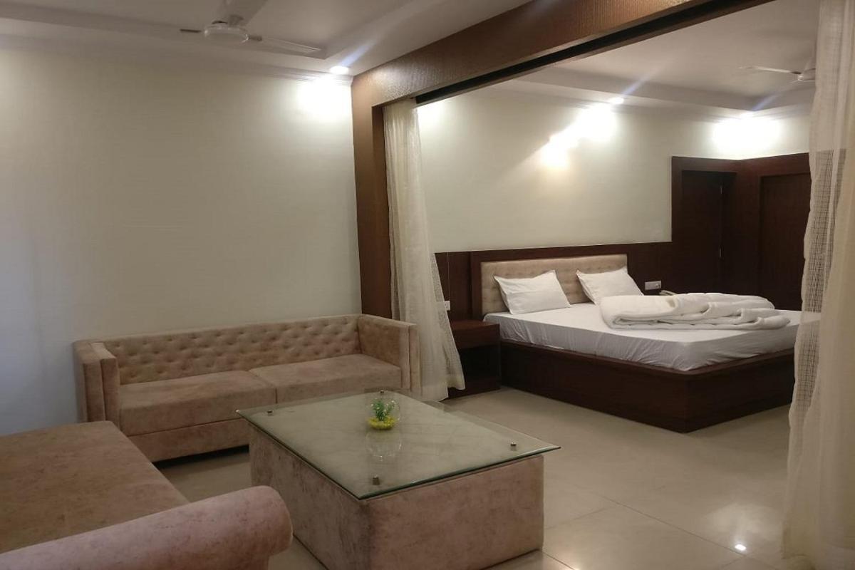 Hotel Utsav Dehradun Eksteriør bilde